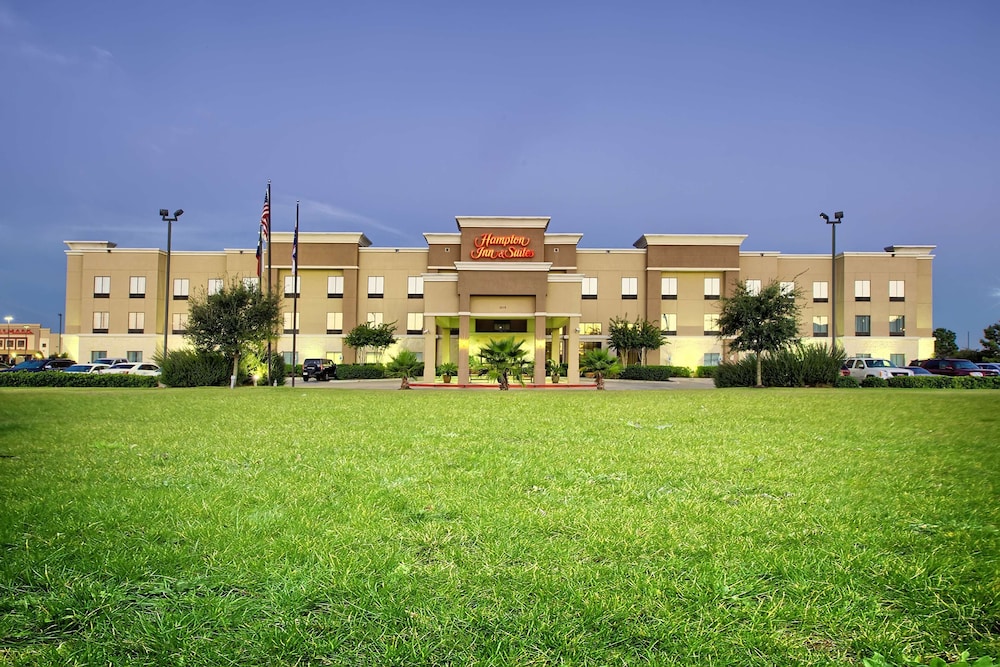 Hampton Inn & Suites Houston Rosenberg - photo 64
