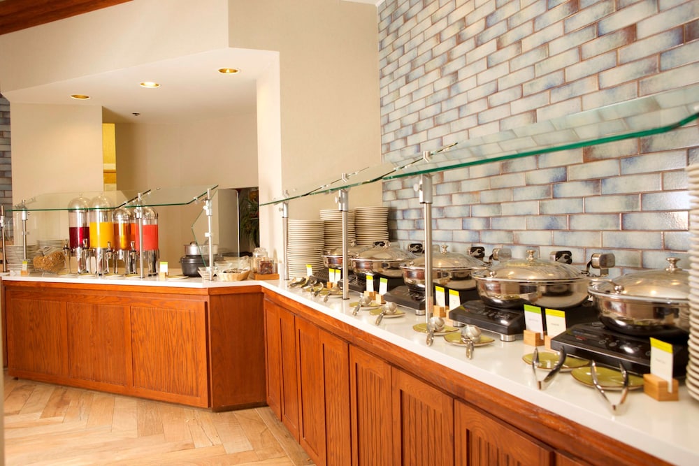 DoubleTree Suites by Hilton Raleigh Durham - photo 33