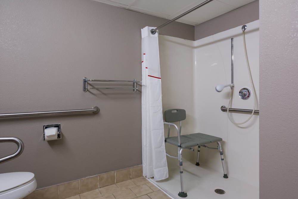 Red Roof Inn Hartford New Britain - photo 23