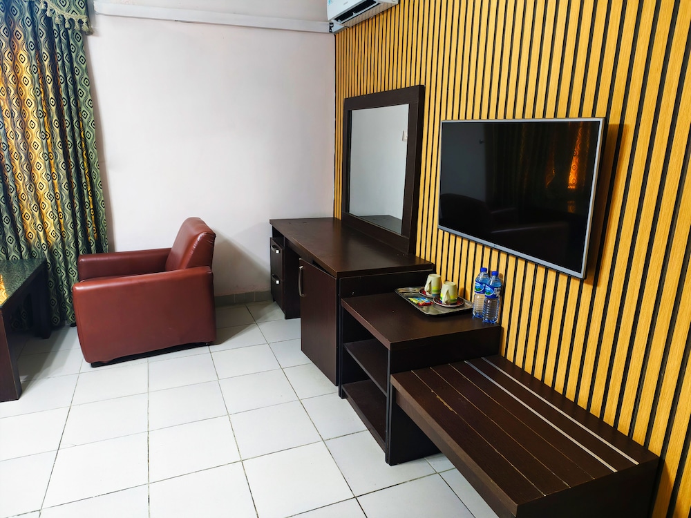 Jun Yue No. 9 Hotel — Kano — photo 3