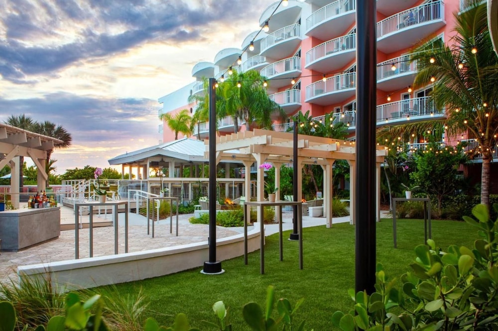 Beach House Suites by the Don CeSar - photo 30