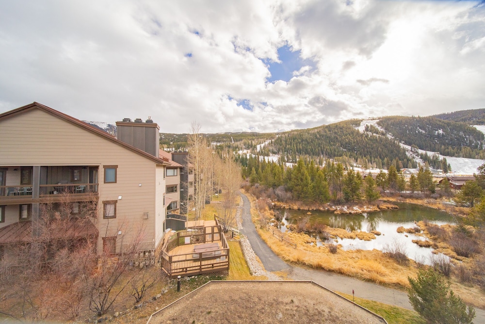 Cinnamon Ridge Hotel - photo 11