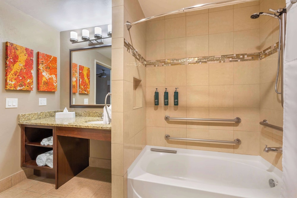 Hilton Vacation Club Varsity Club Tucson - photo 23