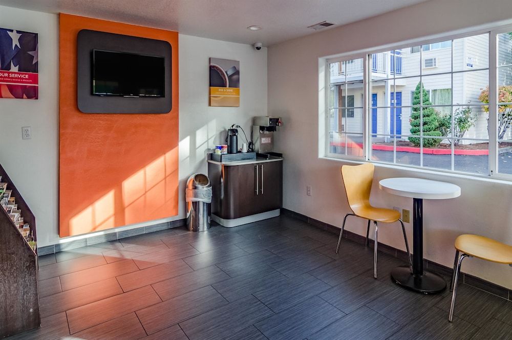 Motel 6 Gresham - photo 18
