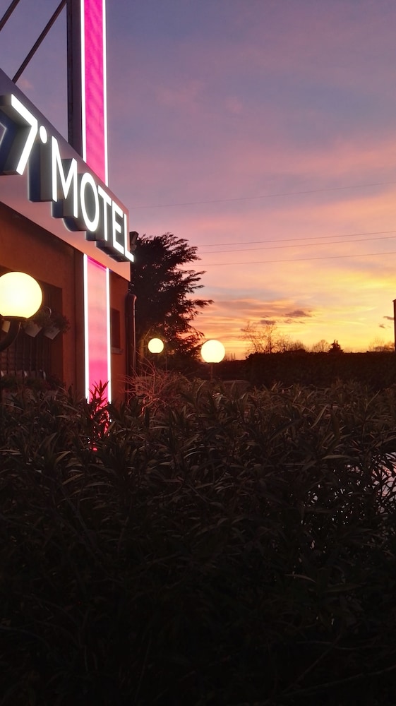 7Motel Settimotel - last minute hotel in Settimo Milanese