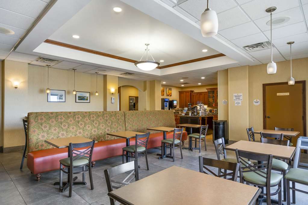 Comfort Inn & Suites Watertown 1000 Islands - photo 29