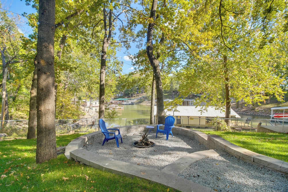 Game Room Dock Hot Tub Grand Lake Getaway — Afton