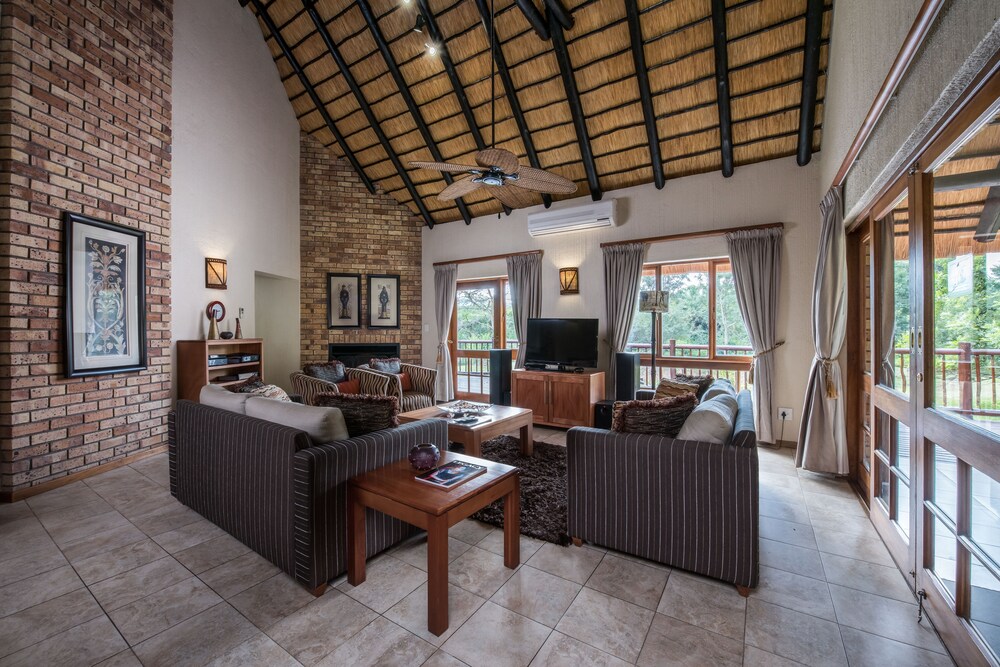 Kruger Park Lodge unit No. 277 — 4-Star Luxury Hotel in Nelspruit, South Africa