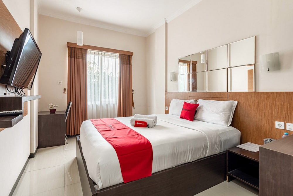 Reddoorz Syariah Soekarno Hatta Indah 2 — Malang