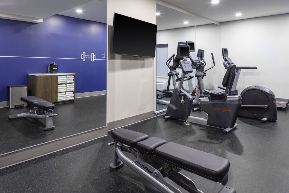 Holiday Inn Express & Suites Kimball by IHG - photo 12