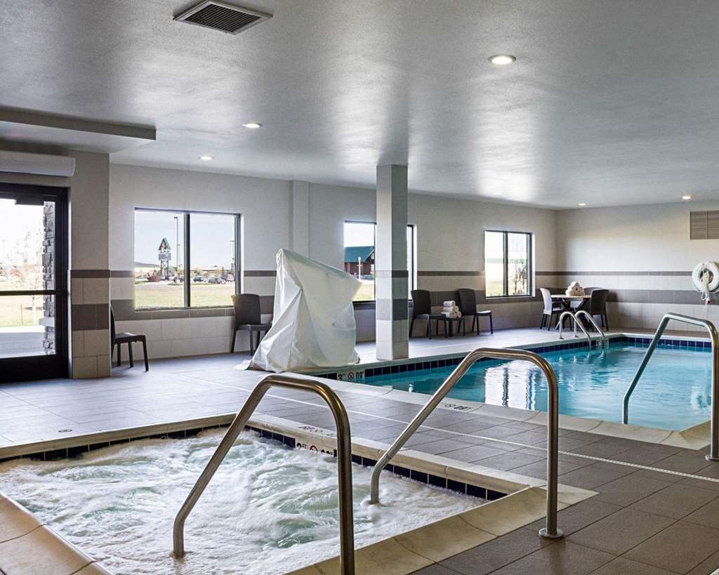 Comfort Suites Fargo Medical Center - photo 25