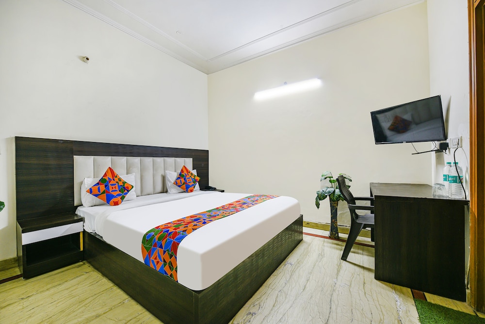 Fabexpress Winsome Inn in Noida, India