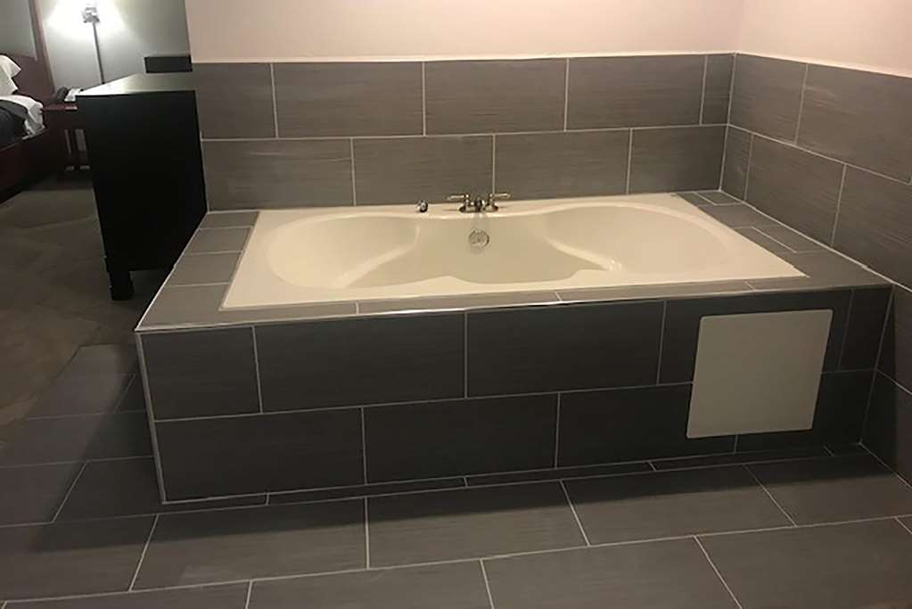 Days Inn by Wyndham Conneaut - photo 13
