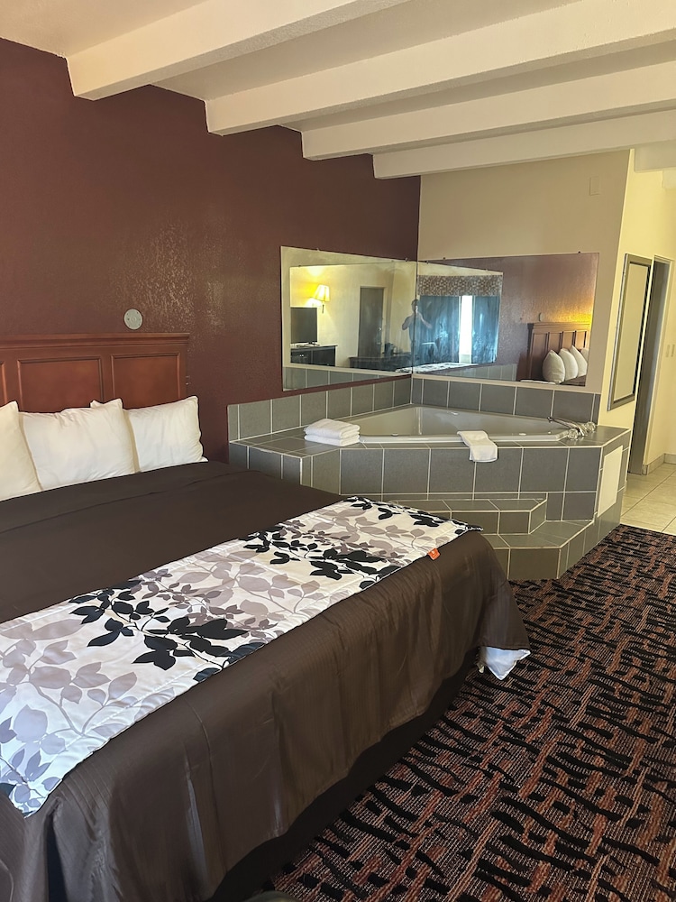 Rodeway Inn Zanesville OH - photo 10