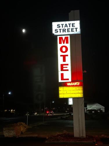 State Street Motel - photo 20