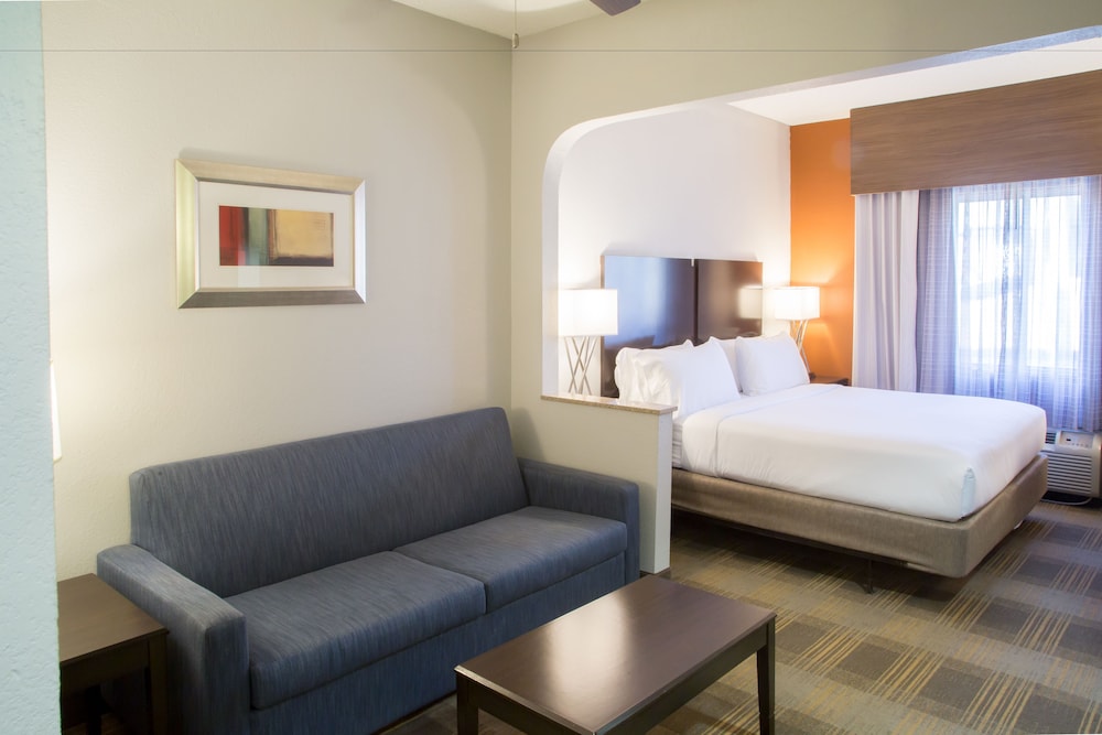 Holiday Inn Express Hotel & Suites Oxford by IHG - photo 9
