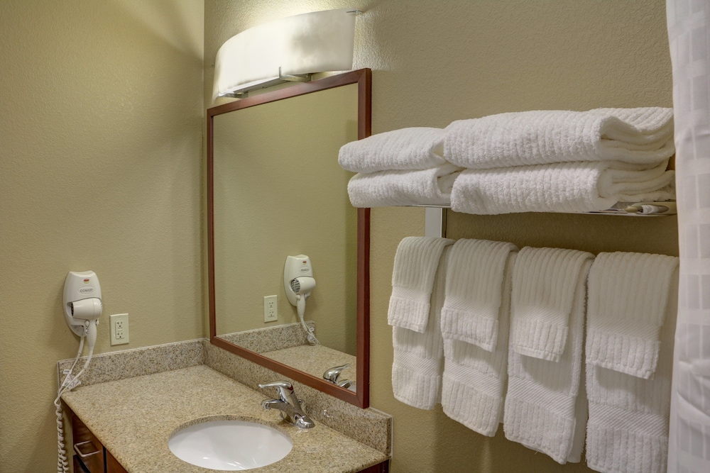Candlewood Suites Texarkana by IHG - photo 19