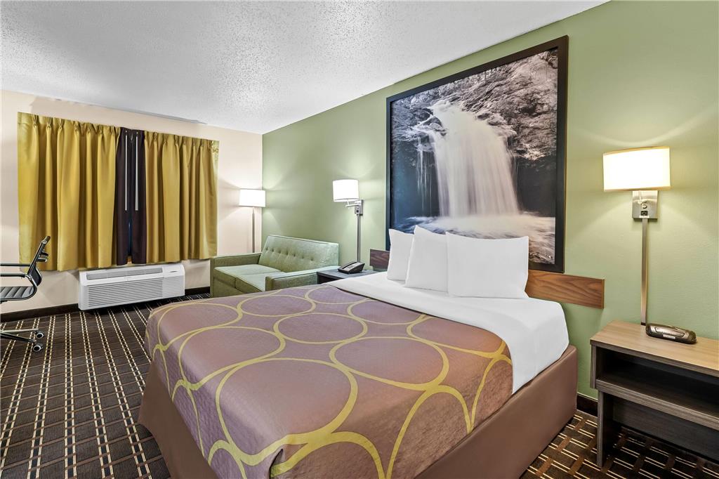 Super 8 by Wyndham Watertown WI - photo 22