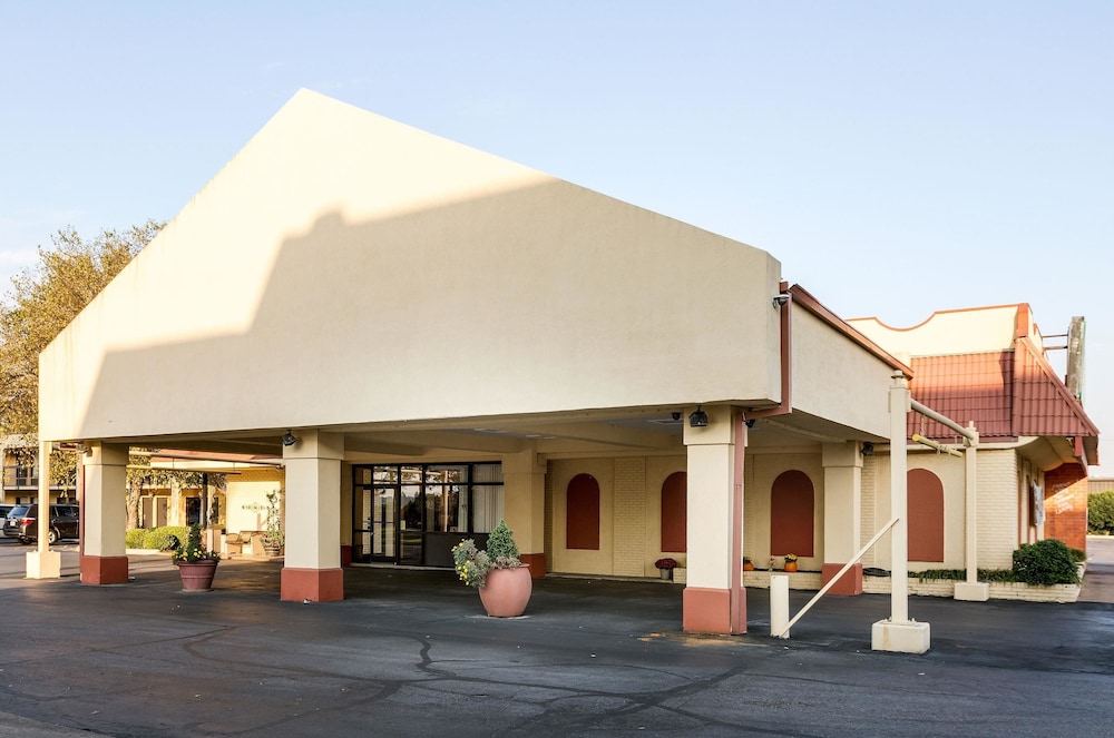 Quality Inn Blytheville I 55 - photo 26