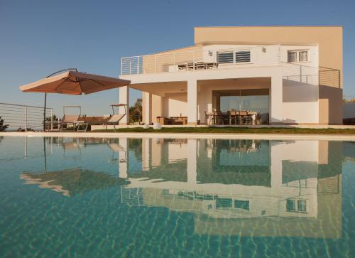 Villa Lombardo Luxury — 4-Star Luxury Hotel in Balestrate, Italy