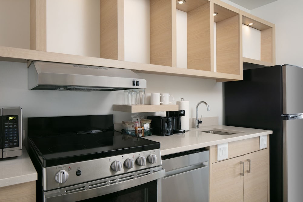 TownePlace Suites by Marriott Oconomowoc - photo 16