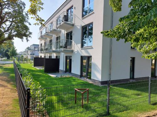 Sporthotel Neuruppin Apartmenthaus mit Ferienwohnungen — 4-Star Luxury Hotel in Neuruppin, Germany