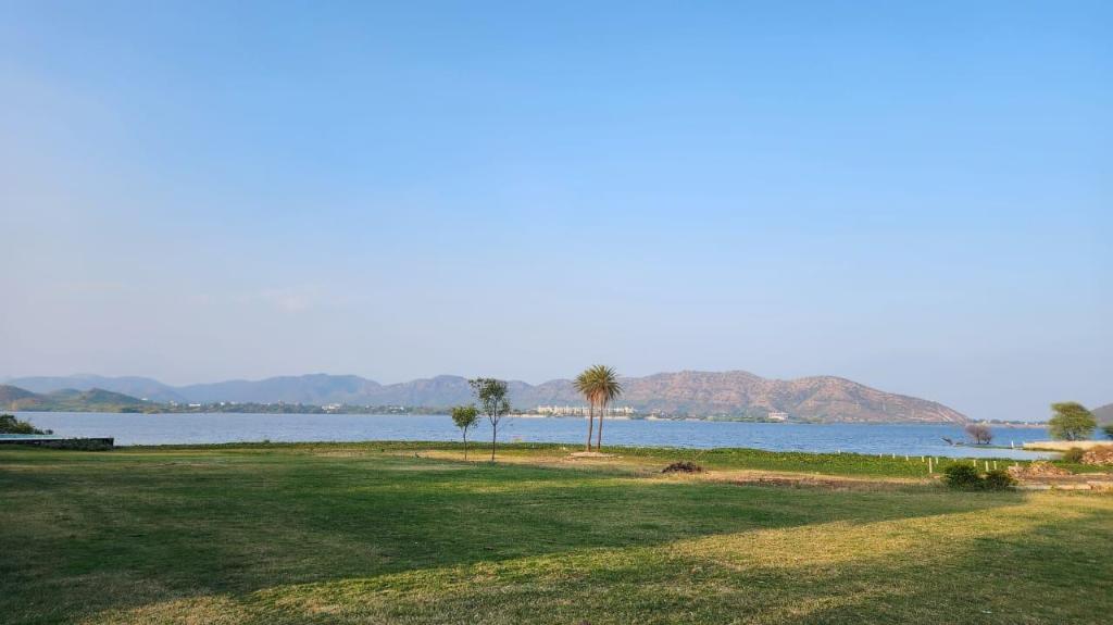 The Udaisarovar Lakeside Paradise — Udaipur
