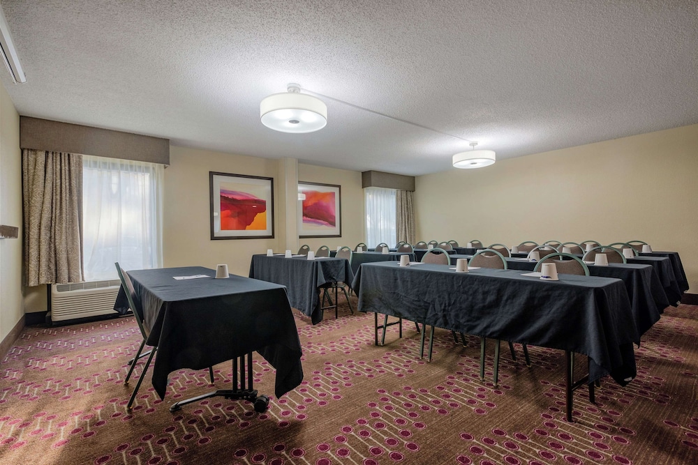 Hampton Inn Tampa International Airport Westshore - photo 61