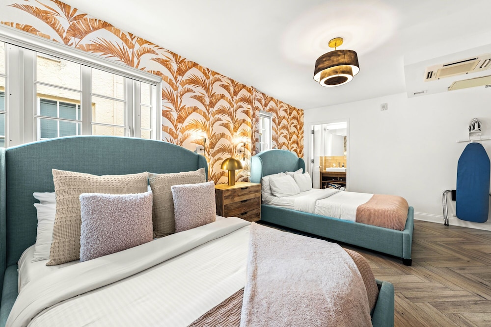 Luxuri Suites - photo 56