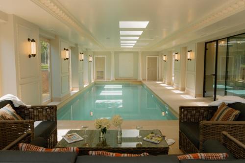 The Old Vicarage by Birch Stays — 4-Star Luxury Hotel in Harthill, United Kingdom