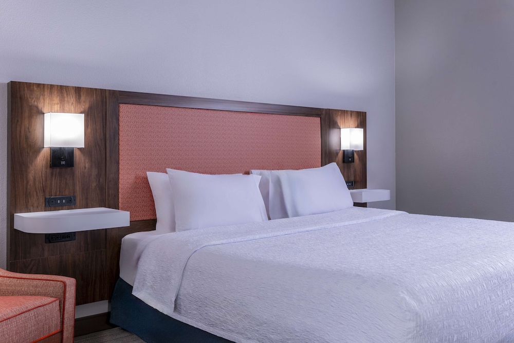 Hampton Inn & Suites St. Louis Chesterfield - photo 29