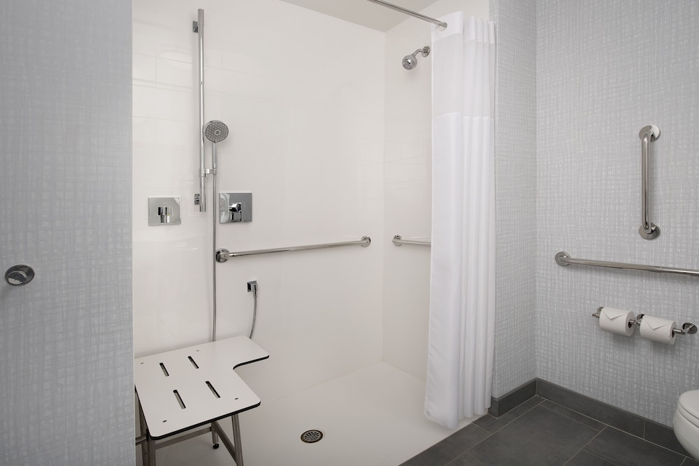 Hampton Inn & Suites Lexington Columbia - photo 24