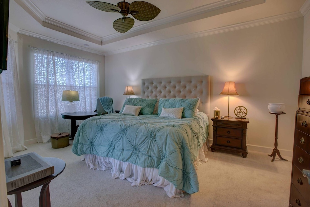 Esplanade by Siesta Key in Sarasota, United States