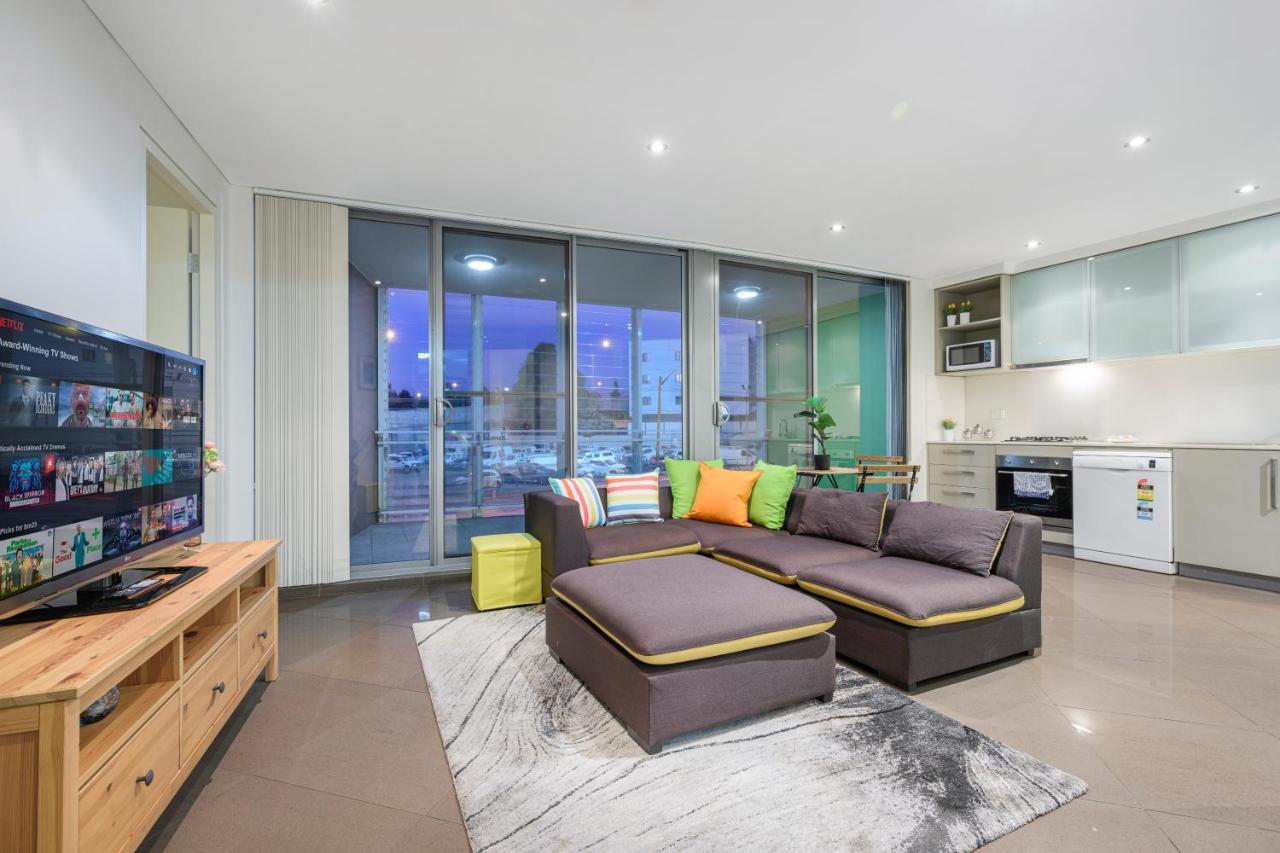 Strathfield sweet 2Br near Train StationShopping — 4-Star Luxury Hotel in Sydney, Australia