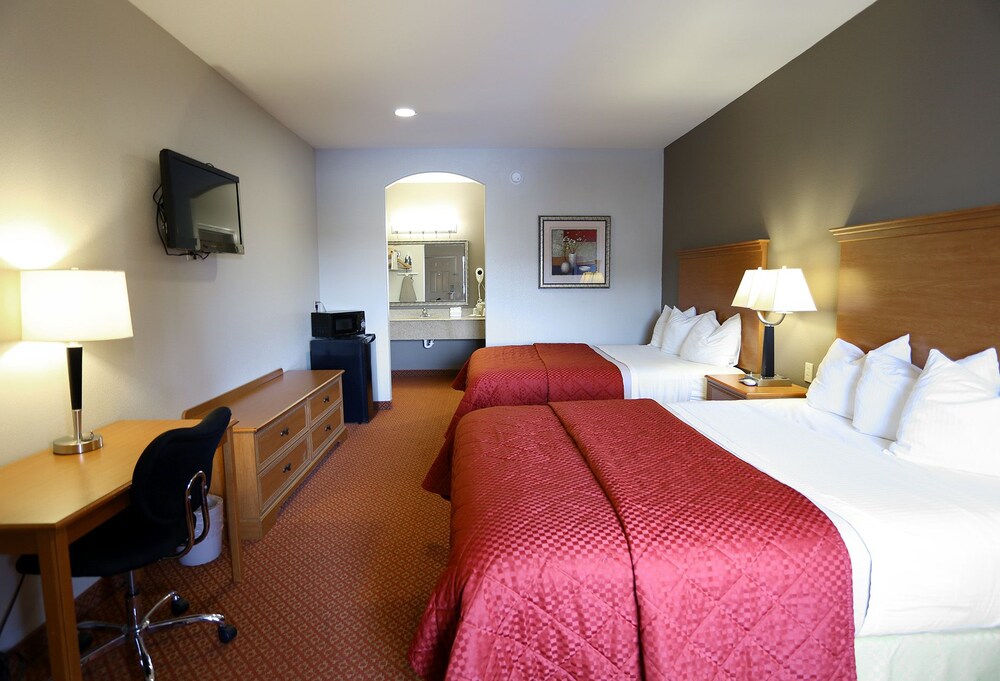 Executive Inn & Suites Jewett - photo 21