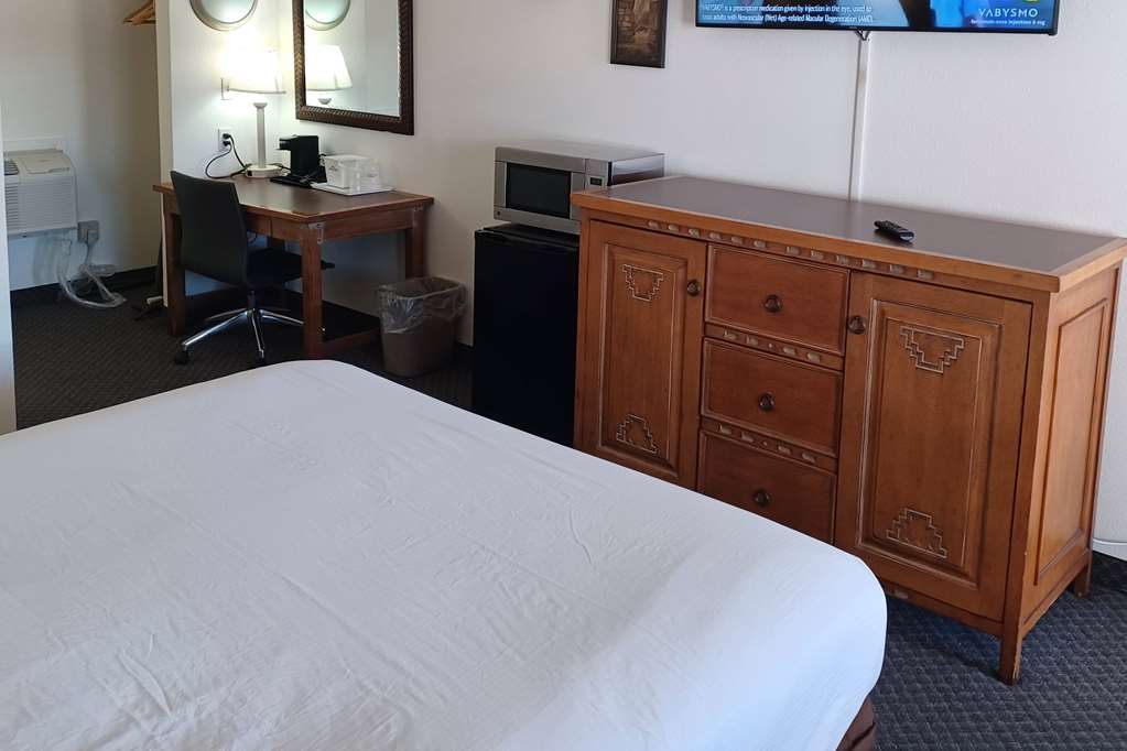 Howard Johnson by Wyndham Springerville - photo 7