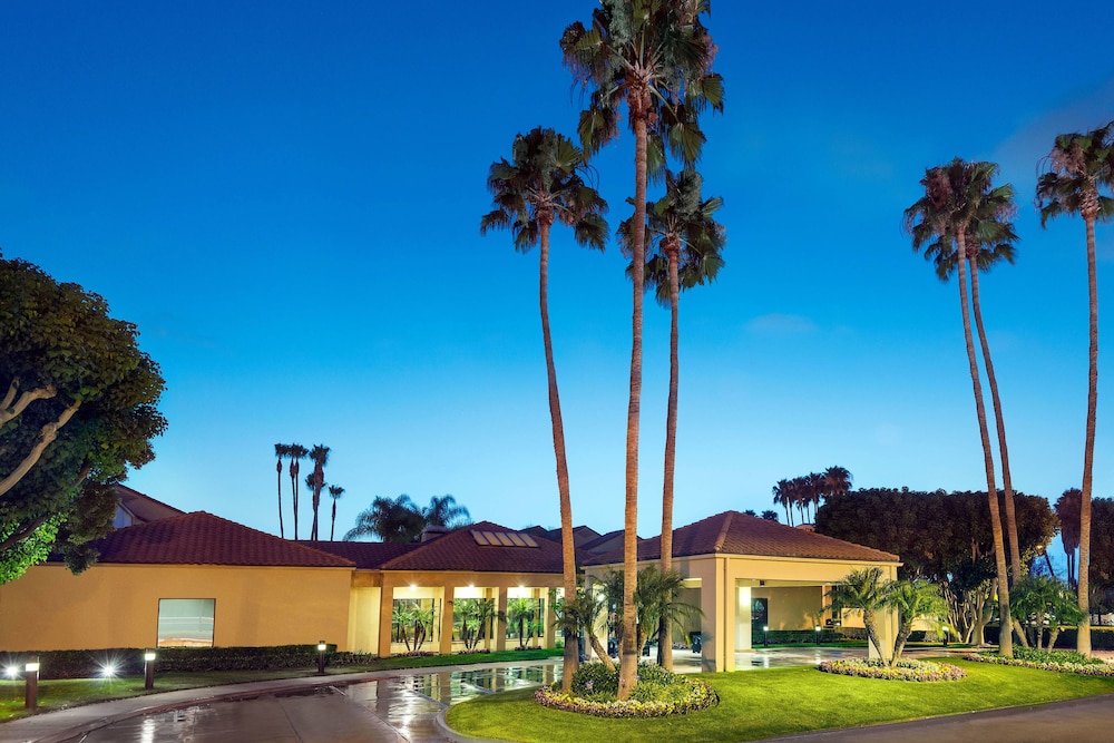 Courtyard by Marriott Anaheim Buena Park in Buena Park, United States