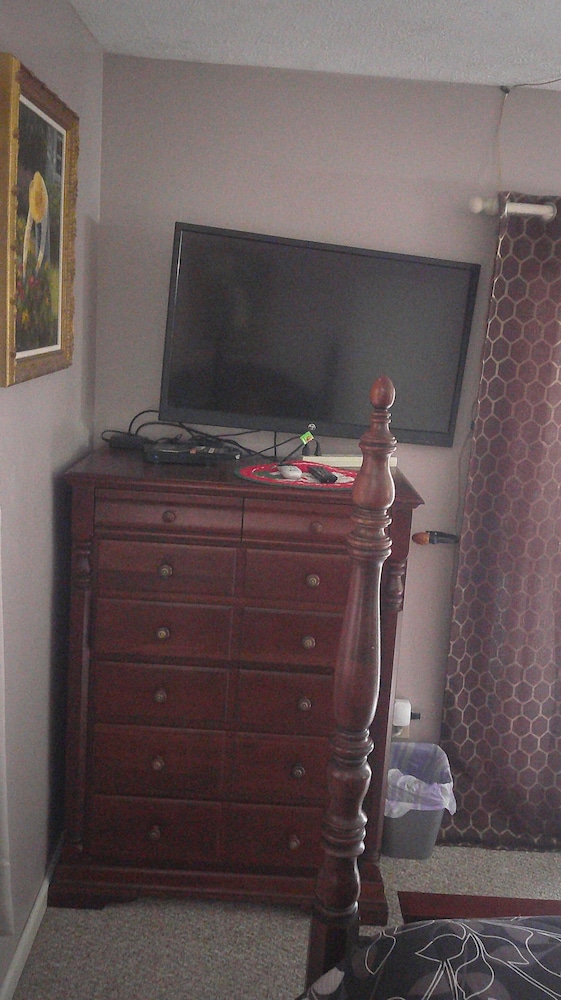 Lil Black Bear Inn - photo 20