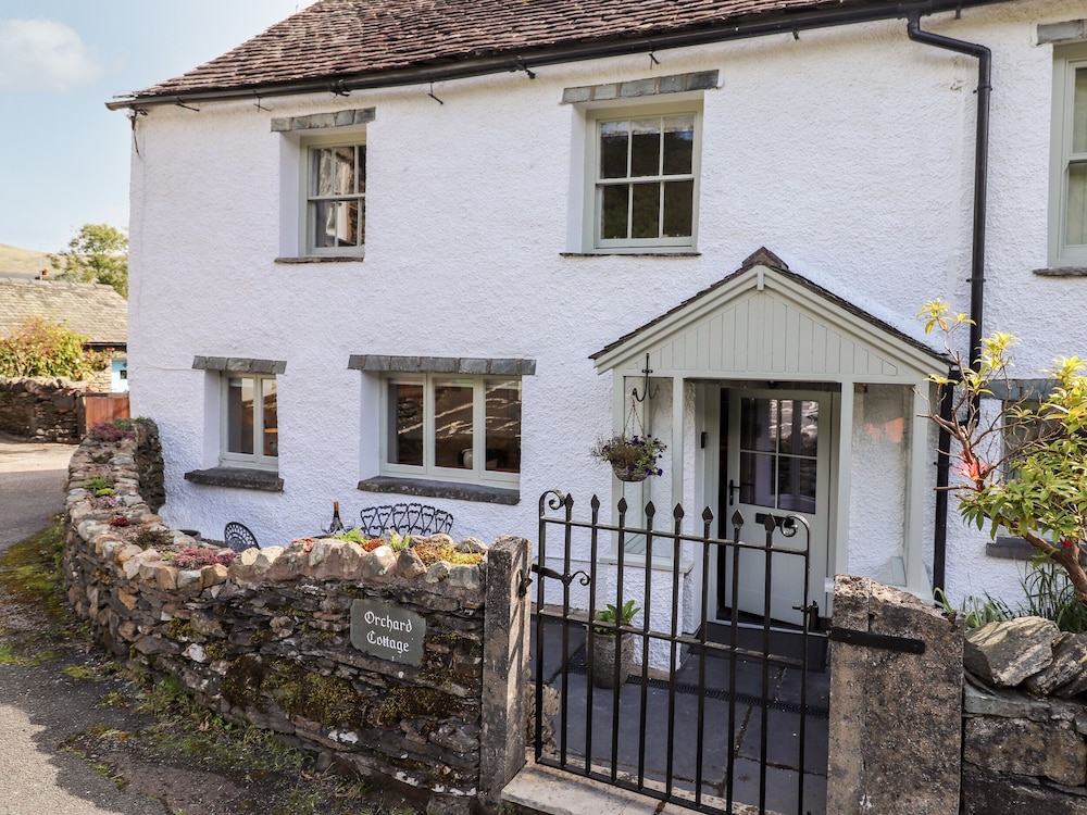 Orchard Cottage — 4-Star Luxury Hotel in Windermere, United Kingdom