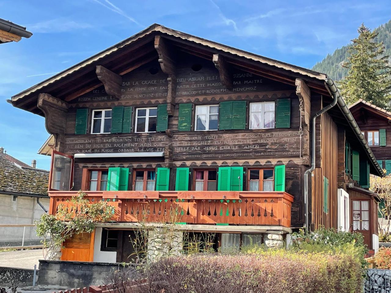 Chalet Nostalgie — 4-Star Luxury Hotel in Chateau-D'oex, Switzerland
