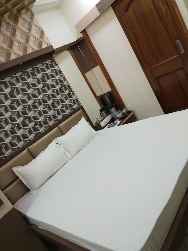 Hotel Shubh - last minute hotel in Kanpur