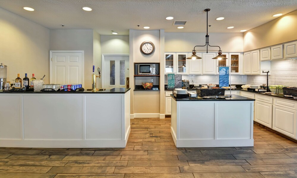 Staybridge Suites Columbus Worthington - photo 19