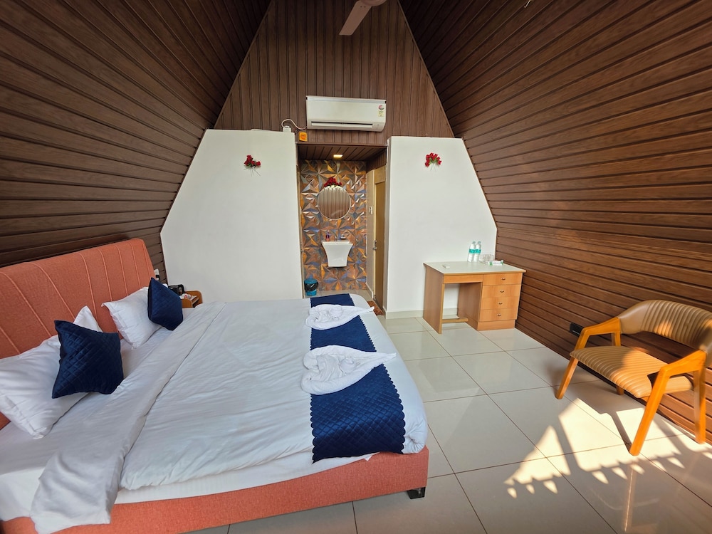 Patang Family Resort — hotel in Keshod