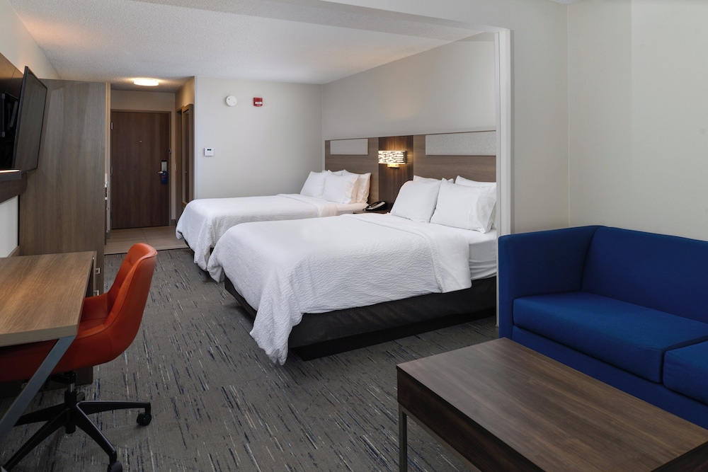 Holiday Inn Express Hotel and Suites Marysville by IHG - photo 12