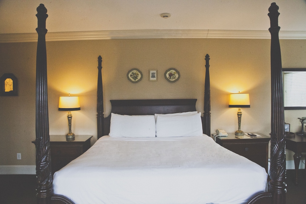 The Inn at Crestwood - photo 5