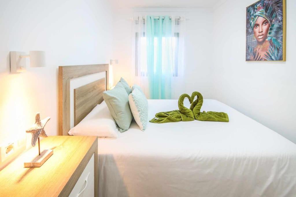 Apartamento Estrella — 4-Star Luxury Hotel in Puerto Del Carmen, Spain