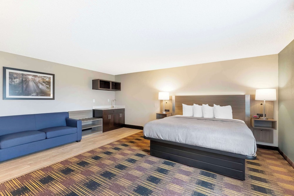 Quality Inn Newton at I 80 - photo 17