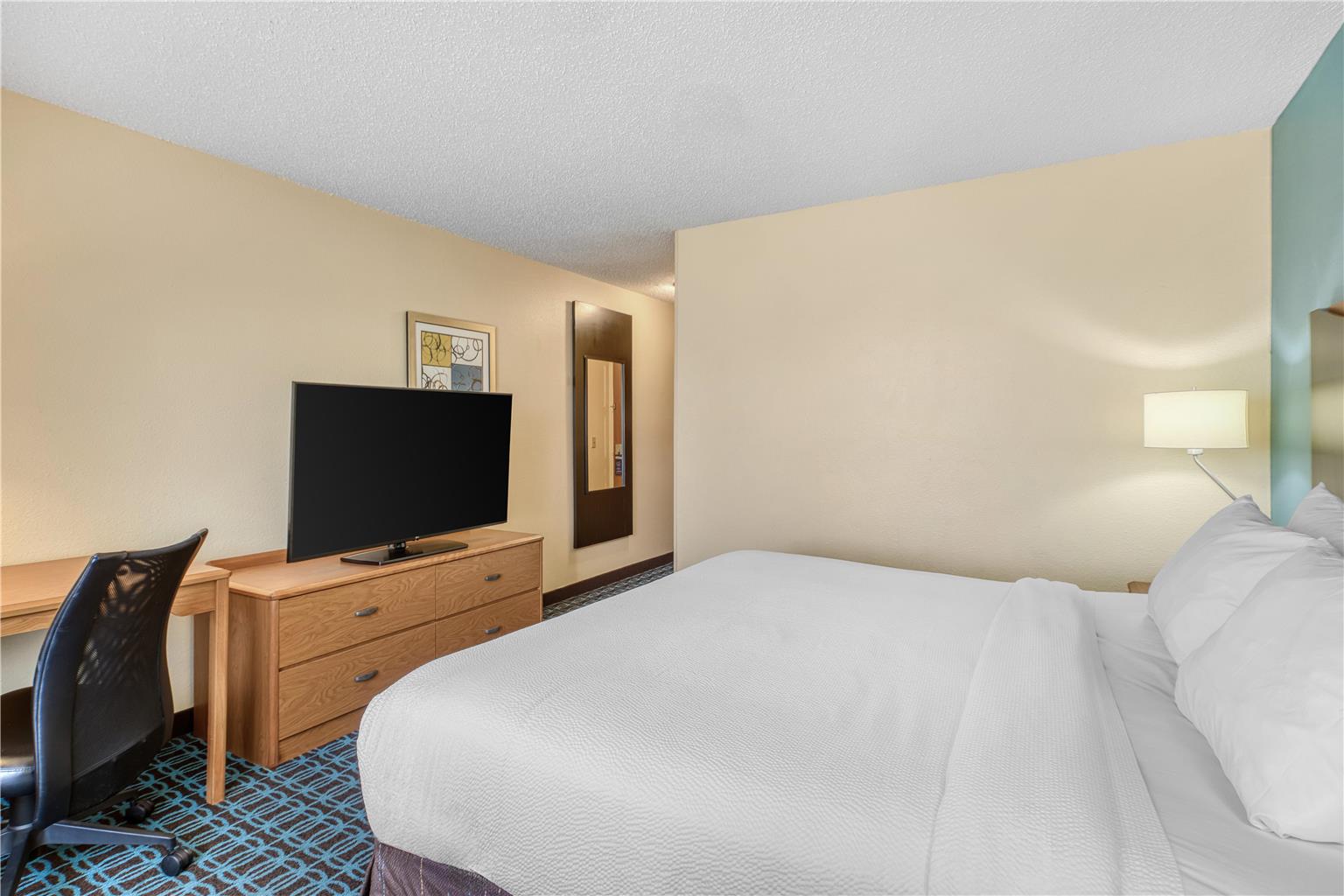 SureStay by Best Western Mount Pleasant Racine - photo 18