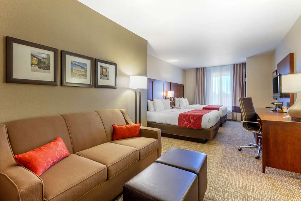 Comfort Suites Glendale State Farm Stadium Area - photo 23