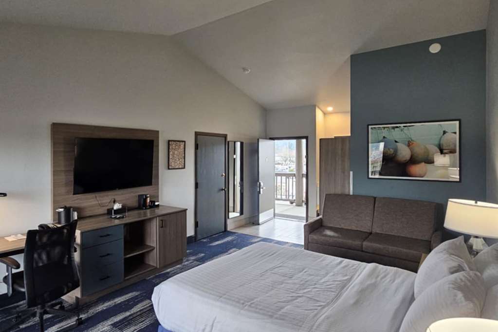 Edgewater Inn and Suites an Ascend Collection Hotel - photo 22